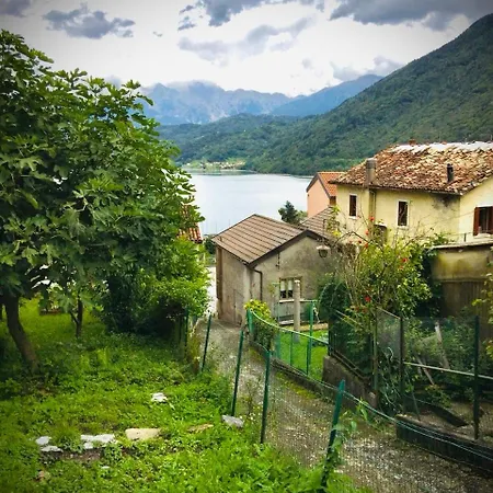 Casa Rossella * Santa Croce del Lago